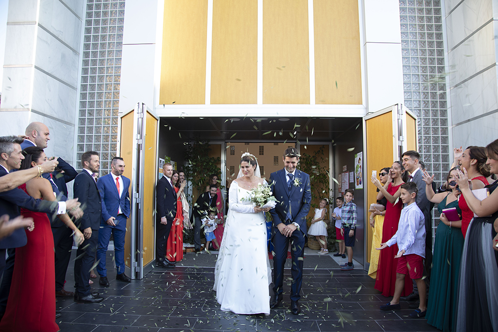 Salida de los novios de la Iglesia